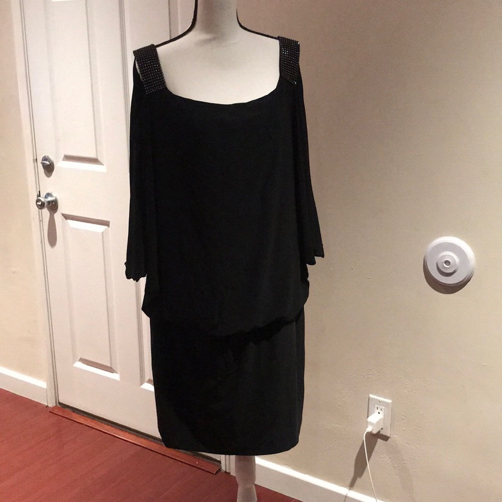 BETSY ADAM dress
